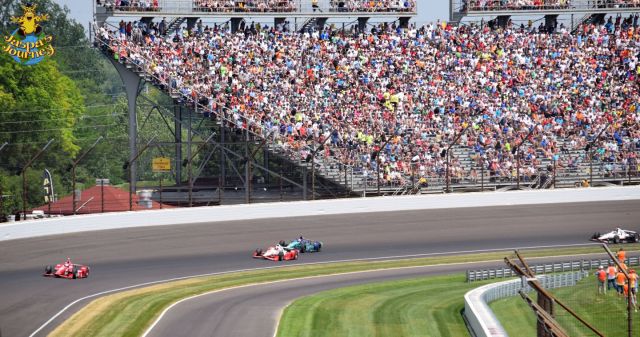 Montoya passes Charlie Kimball for 2nd and sets his sights on Scott Dixon and 1st place